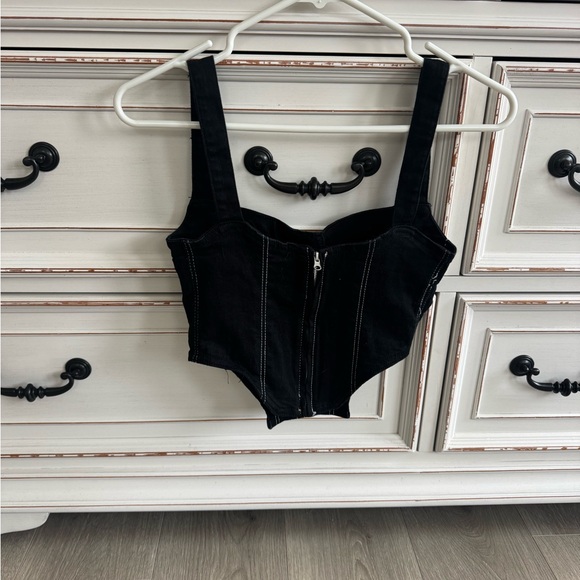 Zara Black Top with White Stitching - Picture 11 of 16